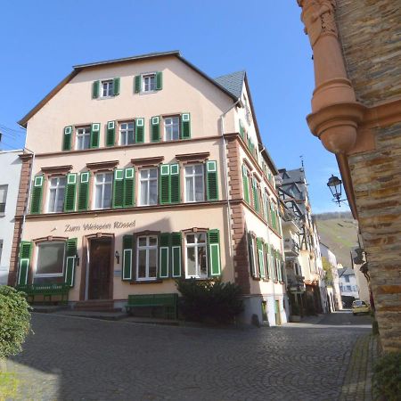 Classy Holiday Home In Uerzig Near Forest Chambre photo